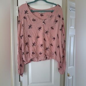 Abercrombie and Fitch - crop blouse